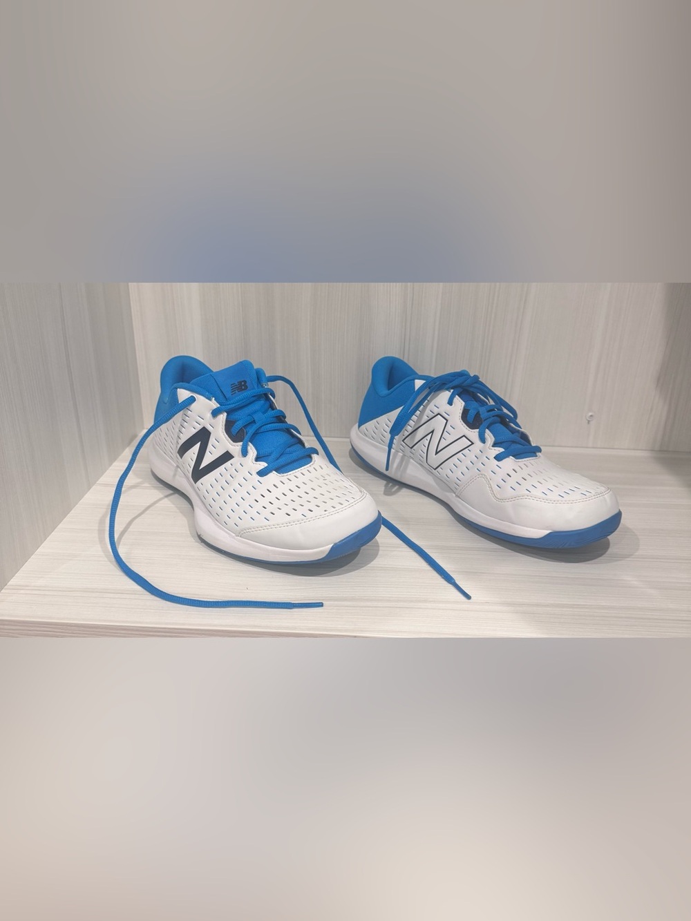 New Balance Pickleball Shoes - see pics. Like New except for a scuff.